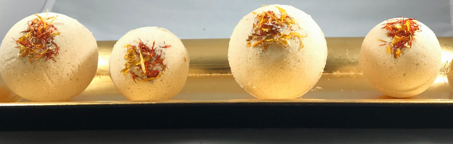Let's Chill Detoxifying Bath Bomb - Lemongrass